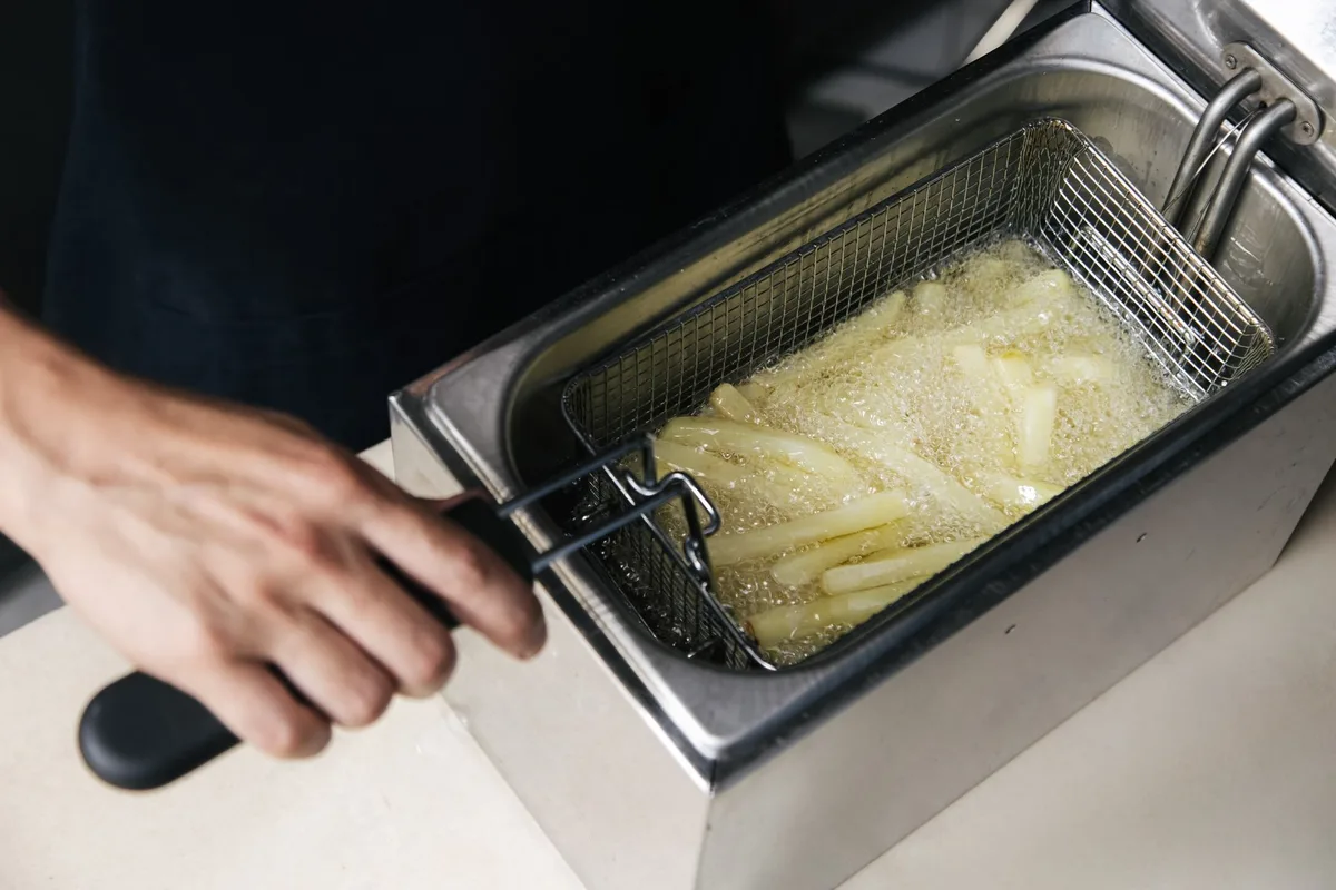 air fryer cleanup