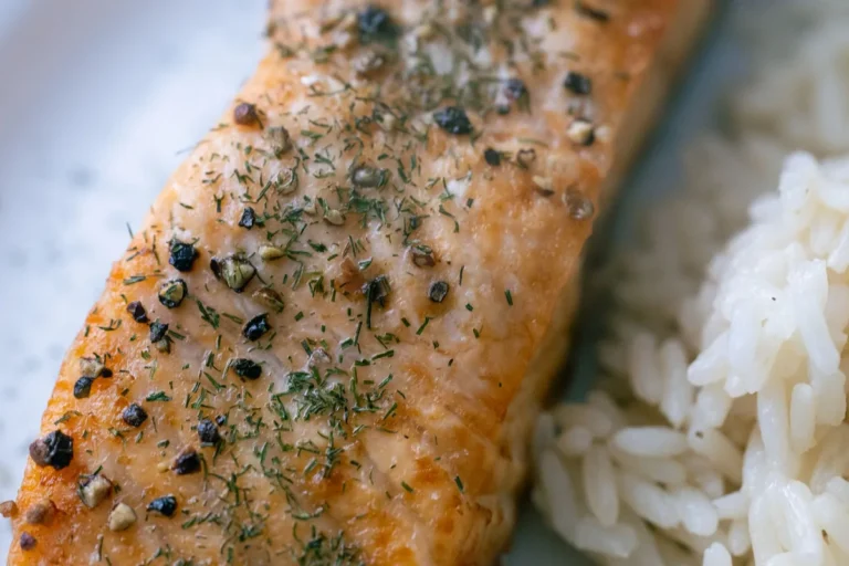 how long to cook salmon in air fryer at 400